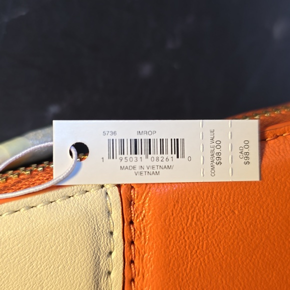 Rare Discontinued Genuine NWT Coach leather HALLOWEEN CANDY CORN coin pouch** - Picture 3 of 5